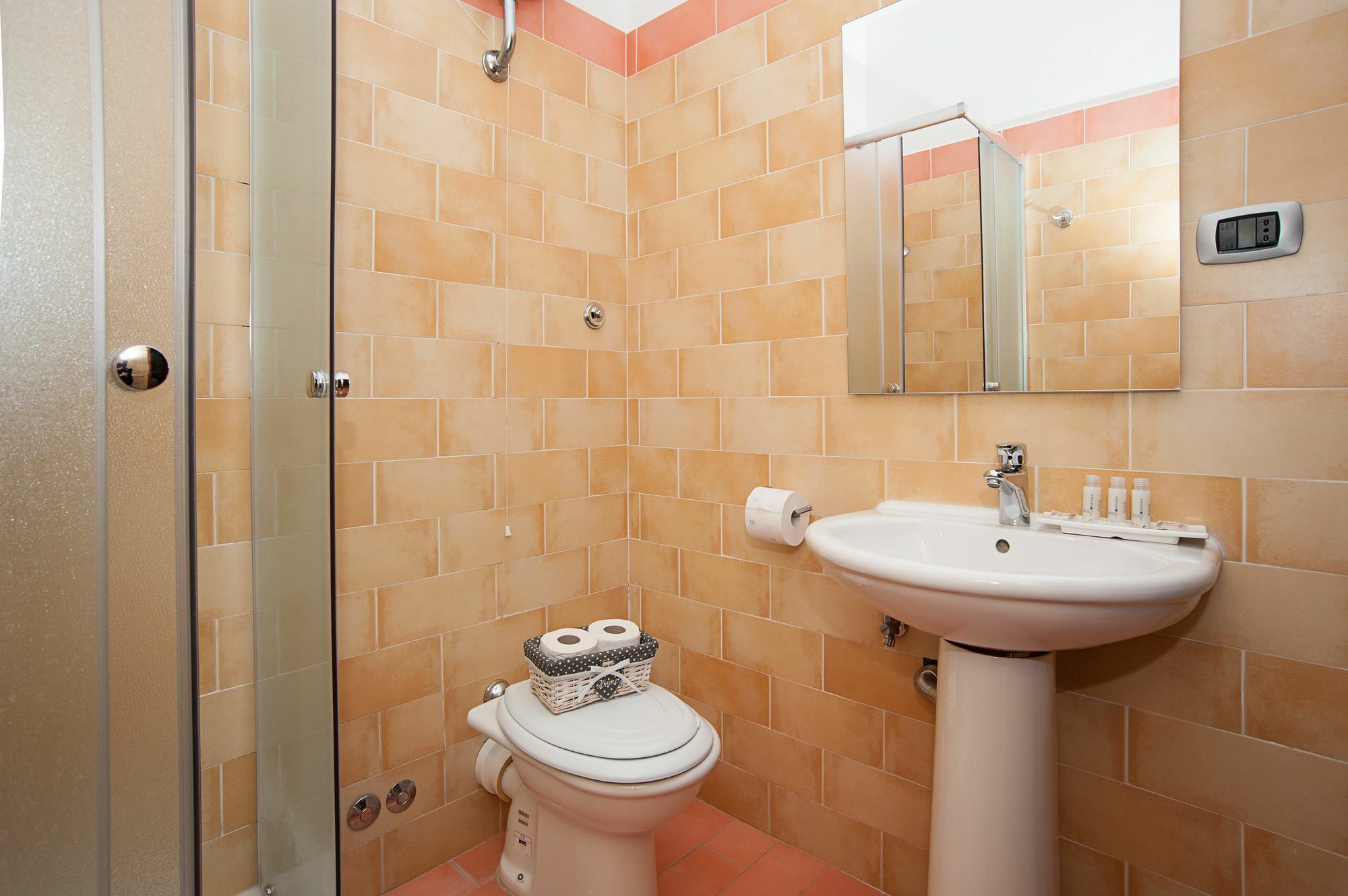 Magicfiverooms Guest house 3*